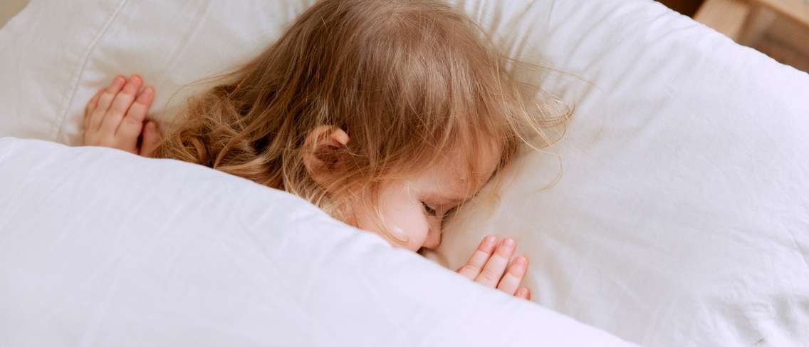 Petua Memilih Bantal Tidur yang Betul untuk Anak Kecil Anda