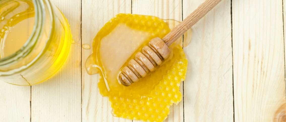7 فوائد للعسل للأطفال فوق سن 1 سنة
