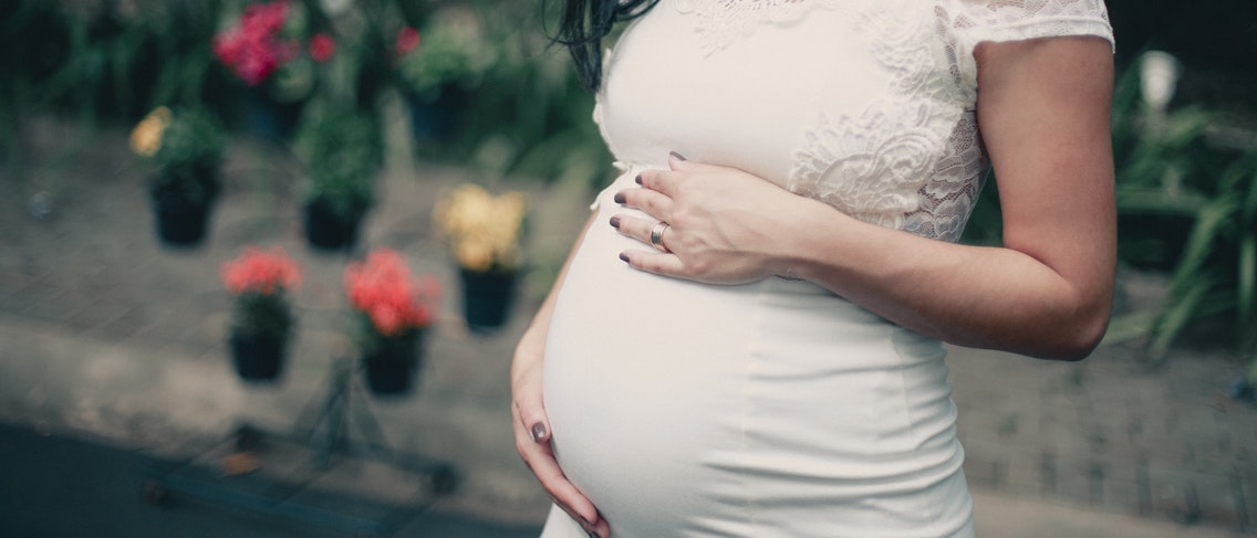 Keputihan semasa kehamilan, adakah ia normal?